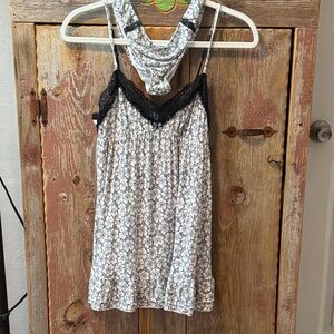 Victoria's Secret Black and White Floral Camisole and panties.size medium